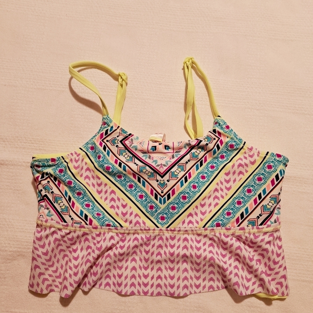 Justice girls size 14 reversible 1/2 length takini top, bikini top with ruffle